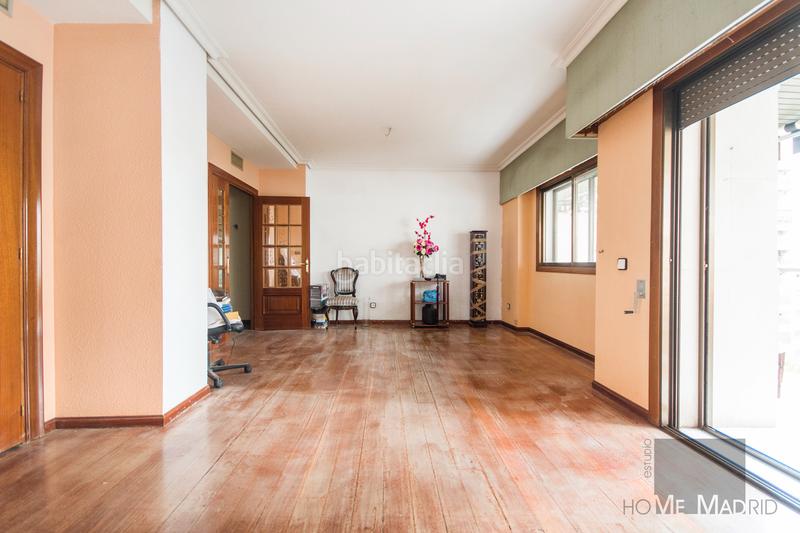 Foto 5e46b1eb-2b70-4d3b-a24a-a16a04193737. Pis amb calefacció aparcament piscina a La Paz Madrid