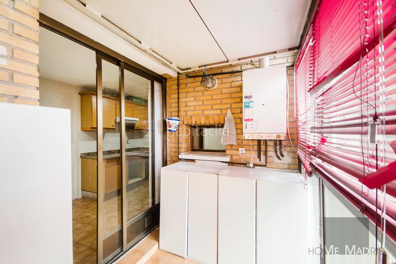 Foto 78d60a77-9b9c-4710-835a-fa661cc18dea. Pis amb calefacció aparcament piscina a La Paz Madrid