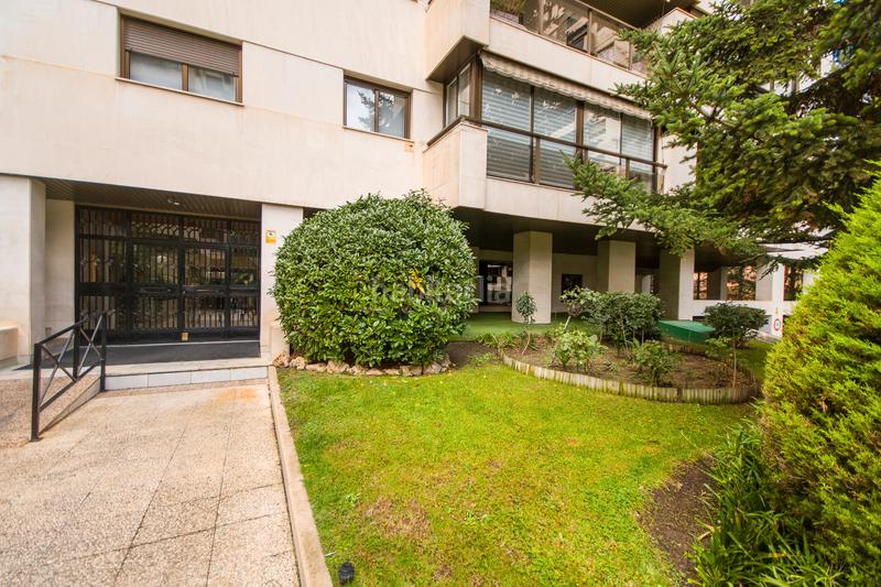 Foto 79a0de60-f1f5-4442-950c-468809b4cb52. Pis amb calefacció aparcament piscina a La Paz Madrid