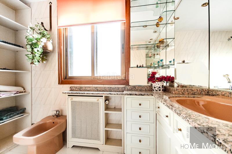 Foto a8211df3-c07f-4342-bde6-53e2eaee5800. Pis amb calefacció aparcament piscina a La Paz Madrid