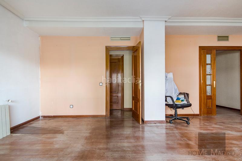 Foto b94cd45d-4a1e-4c99-b467-373ad3c71cf1. Pis amb calefacció aparcament piscina a La Paz Madrid