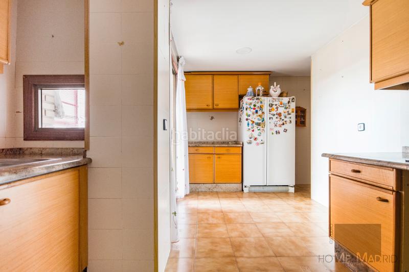 Foto cdbec172-2ed4-407c-bb8f-6766cb52880e. Pis amb calefacció aparcament piscina a La Paz Madrid