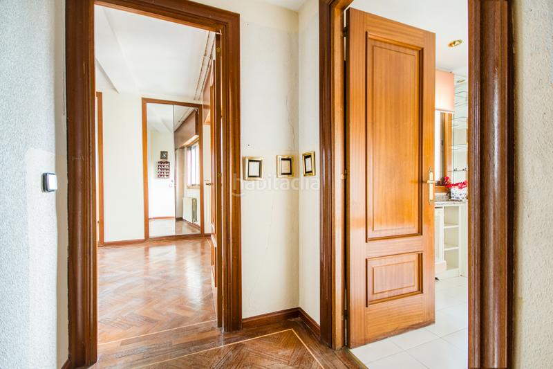 Foto f2bc8fe0-9b20-4b83-9092-01c27794127f. Pis amb calefacció aparcament piscina a La Paz Madrid