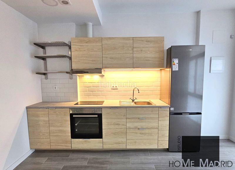 Foto 3b23169e-c67a-4297-a7e9-8c80ec5a80f9. Estudi a Bellas Vistas Madrid