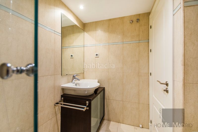 Foto 9272dd85-457e-4d0b-8f5f-3d4481142480. Pis amb calefacció piscina a Las Tablas Madrid