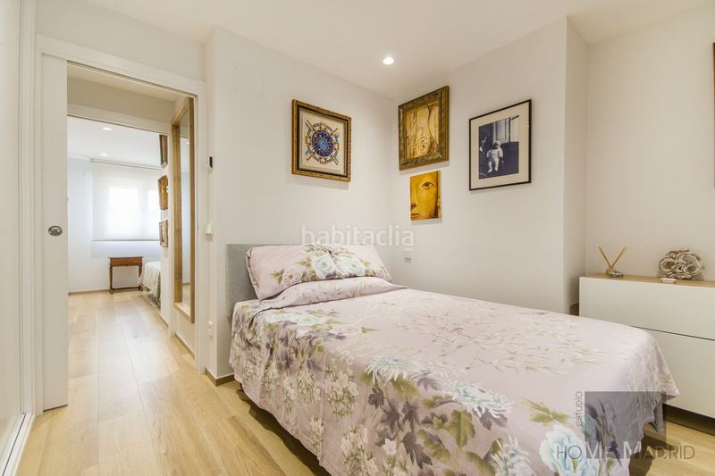 Foto ca6e1cde-33b1-4d95-8425-448a726cc8e8. Àtic amb calefacció aparcament piscina a Las Tablas Madrid