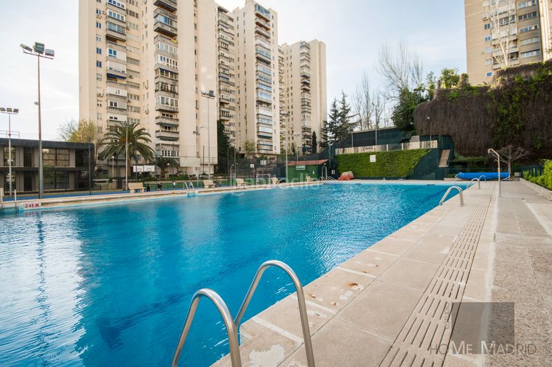 Foto 69a2b9d3-1f7f-44a3-9249-2c272a93f100. Pis amb calefacció piscina a Pilar Madrid