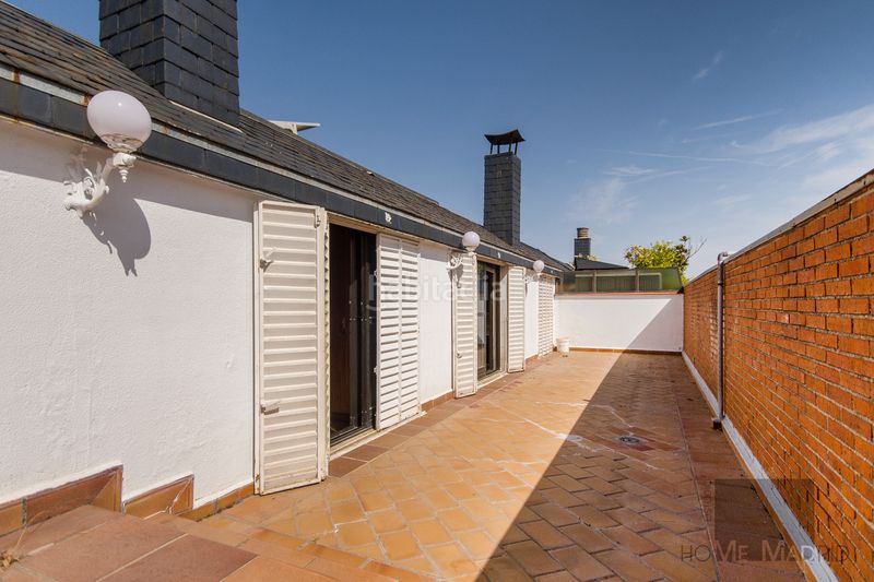 Foto 0a7550d9-bf1d-4dcb-8ca1-b2dd0020c25d. Àtic amb calefacció aparcament piscina a La Paz Madrid