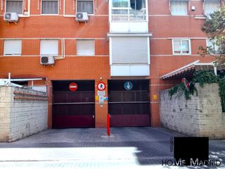 Parking coche en Las Tablas