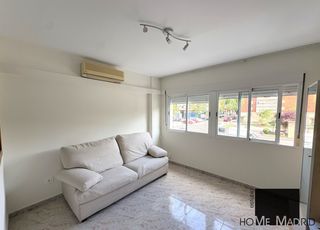 Flat in Calle de La Bañeza