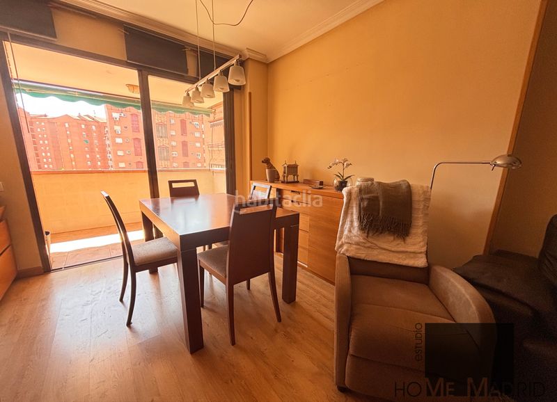 Foto 8a9e732c-f6c8-4131-ba9b-9d2842ad8526. Etagenwohnung mit heizung parking in La Paz Madrid