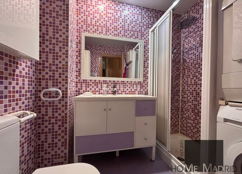 Foto b0673f7d-c098-45da-8bd1-063266fb0ddf. Etagenwohnung mit heizung parking in La Paz Madrid