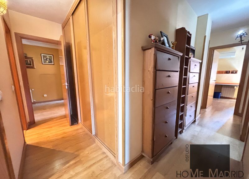 Foto b82fb44b-63bb-4d2f-8241-84638f876357. Etagenwohnung mit heizung parking in La Paz Madrid