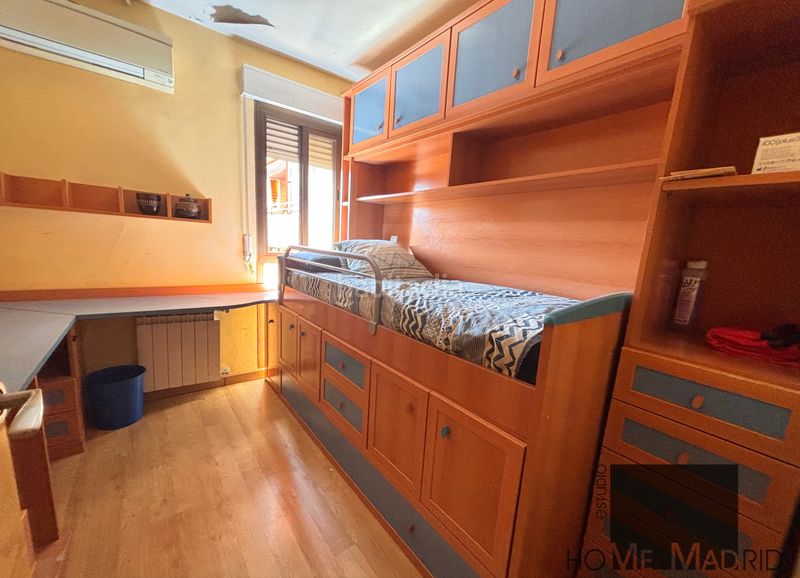 Foto e728ae4b-3a68-46d2-8d5a-6758fc8bc665. Etagenwohnung mit heizung parking in La Paz Madrid