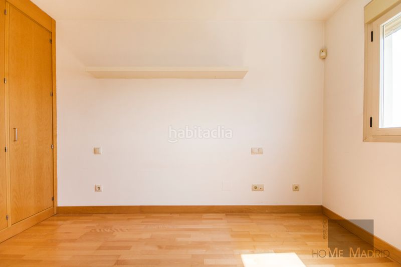 Foto 68aa8332-6977-4794-8225-136b60276dd0. Pis amb calefacció piscina a Las Tablas Madrid