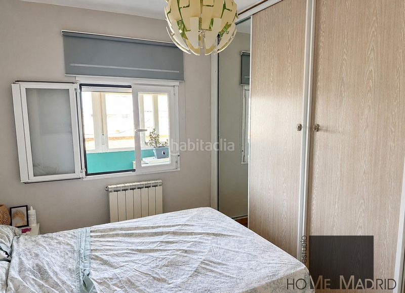 Foto 5c0bf611-8d78-4ff7-b080-ad889fc2e3f6. Pis amb calefacció a Valdezarza Madrid