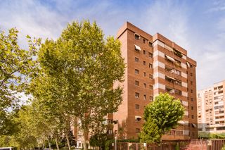 Flat in Calle de Santiago de Compostela