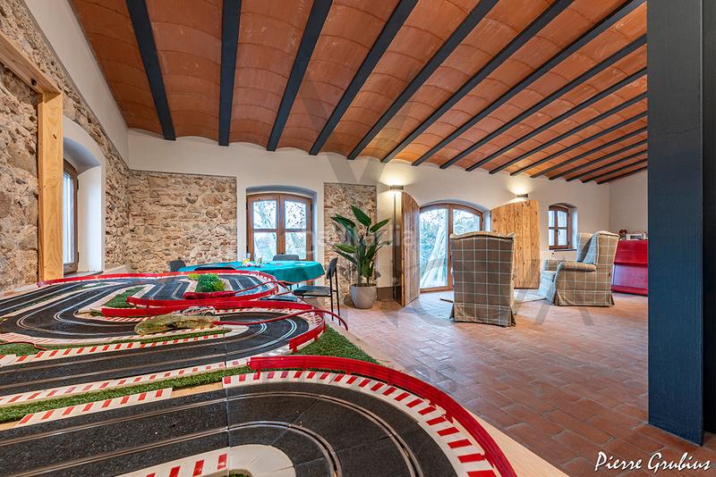 Foto 06acc6d0-19e3-4310-8ada-917cf98a8e18. Masía  en venta en carretera reus , en Riudoms