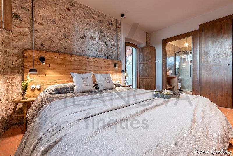 Foto 5e86340c-ee67-48d5-be5b-3955738edf56. Masía  en venta en carretera reus , en Riudoms