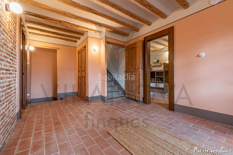 Foto f2773859-03a4-46a4-bd55-9a1e35bf64b0. Masía  en venta en carretera reus , en Riudoms