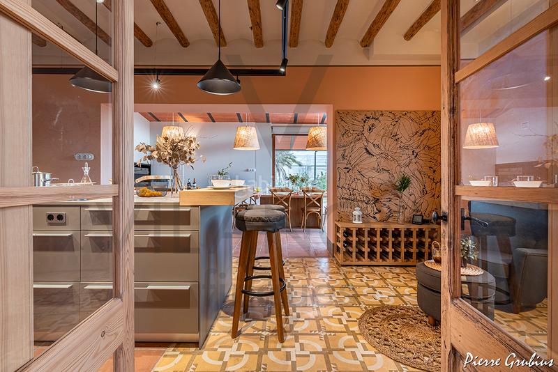 Foto f292cf27-f41f-4067-b14c-226e5f0647ba. Masía  en venta en carretera reus , en Riudoms