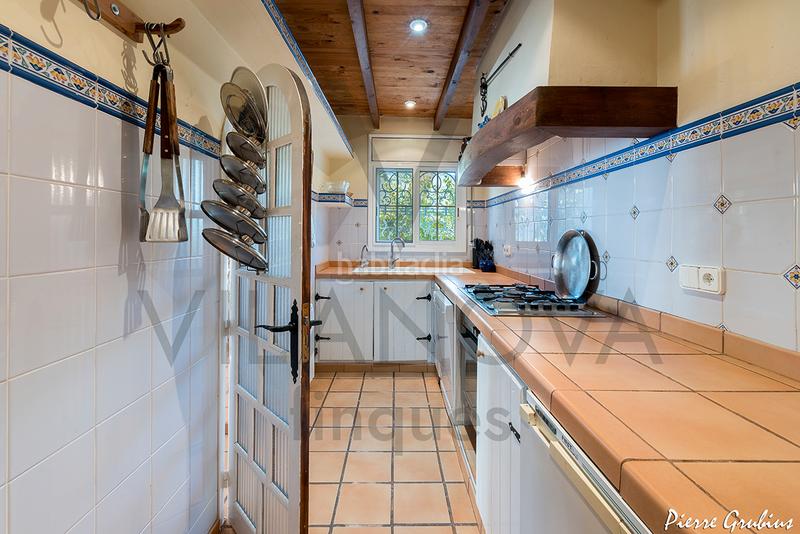 Foto 82ca9411-e5fe-4082-b860-597b6bce8497. Xalet amb xemeneia calefacció aparcament a Centre Miami Platja