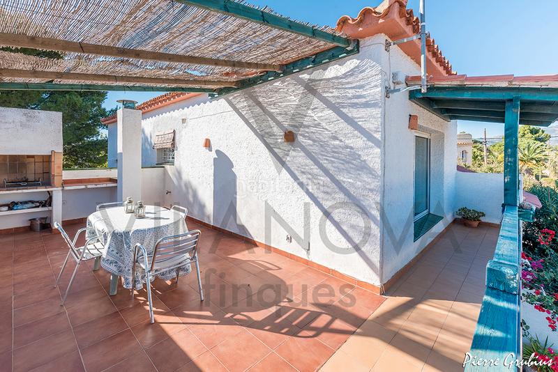 Foto 9d986b9b-a713-46dd-9eb4-f078ed2ef4a9. Xalet amb xemeneia calefacció aparcament a Centre Miami Platja