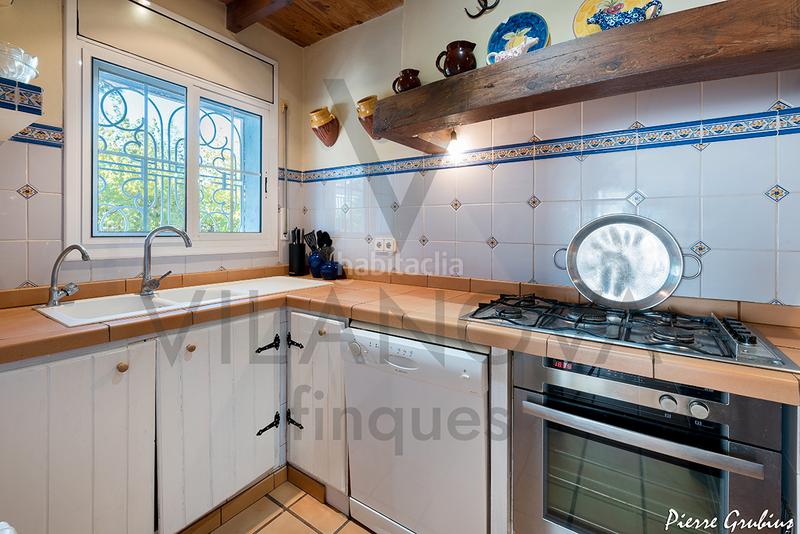 Foto dc107ae2-bac6-4388-84ce-7b55dc40db58. Xalet amb xemeneia calefacció aparcament a Centre Miami Platja