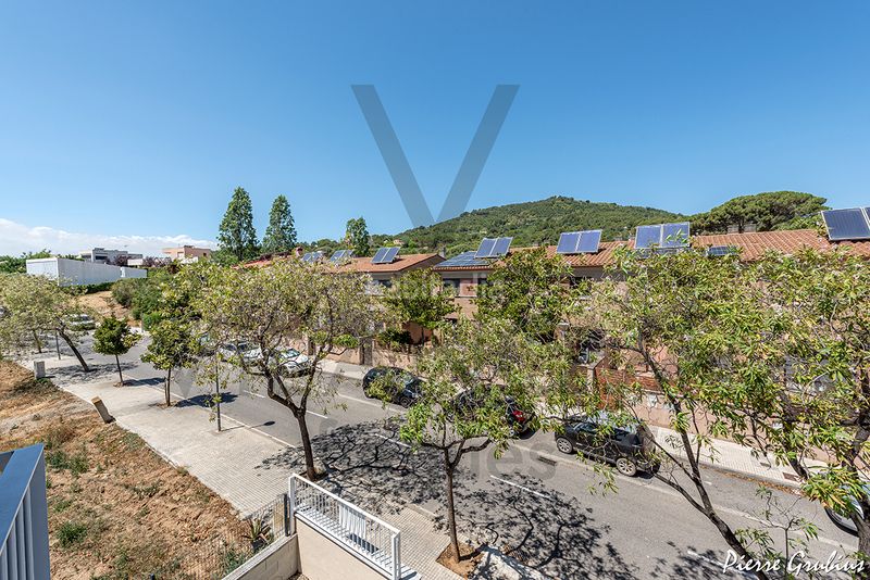 Foto ad8488af-151f-4b9a-8396-2881d95ac546. Doppelhaus mit heizung parking in Selva del Camp (La)