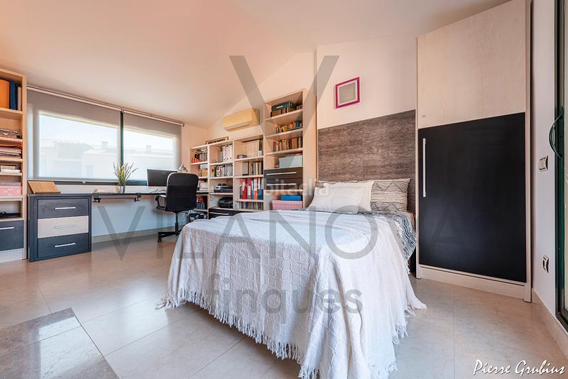 Foto 41c003cf-316c-4c58-966d-5e3dd2209973. Casa con riscaldamento parcheggio piscina in Vinyols i els Arcs