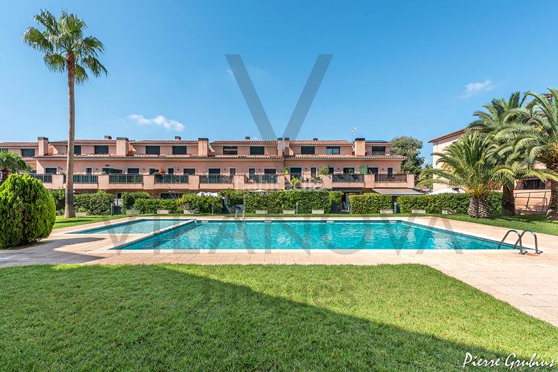 Foto 6e4976a0-9b58-4e58-a64b-10b44cd1baaa. Casa con riscaldamento parcheggio piscina in Vinyols i els Arcs