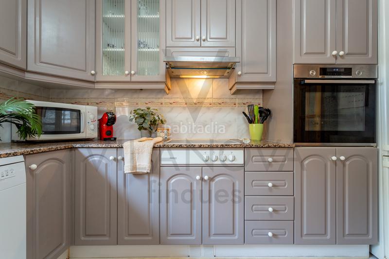 Foto 53f63082-cd46-40bd-8395-eb4482316006. Casa adosada casa / chalet adosado en venta en cl llaberia , Centre en Reus