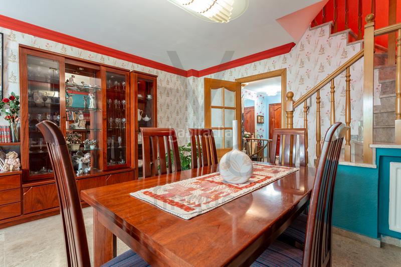 Foto 89ca86b1-e53c-4313-930d-05e2390f0494. Casa adosada casa / chalet adosado en venta en cl llaberia , Centre en Reus