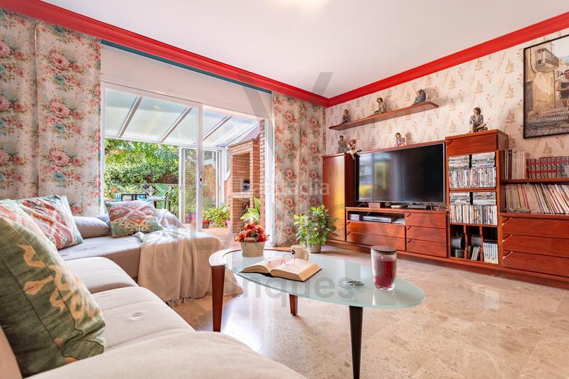 Foto f0374b1b-5a87-4c0b-880d-a9c631bbf38e. Casa adosada casa / chalet adosado en venta en cl llaberia , Centre en Reus