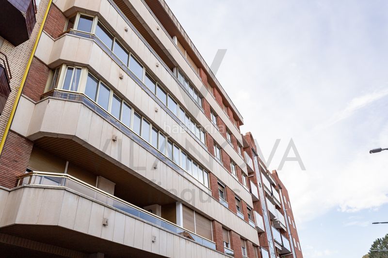 Foto e31119eb-51a5-4552-8bbd-7f94fd35c4f6. Pis amb calefacció aparcament piscina a Mestral Reus
