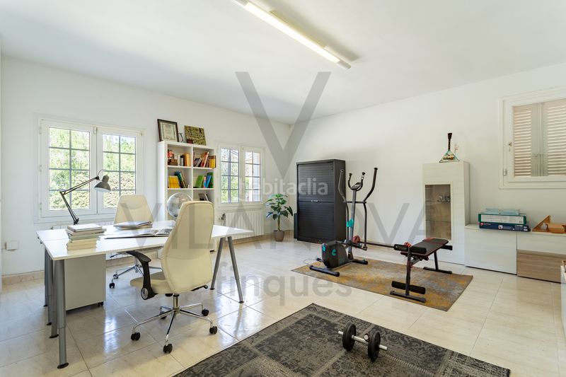 Foto ca13d185-5c0b-41e7-9510-2fa542c0f8bb. Xalet amb xemeneia calefacció aparcament a Migjorn Reus