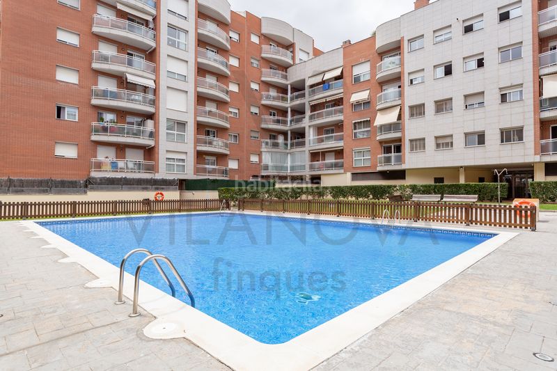 Foto 884b8019-9727-458f-954a-11508eab3327. Pis amb calefacció aparcament piscina a Mestral Reus