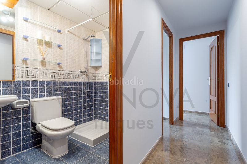 Foto f5d91652-24b4-4e4d-83d0-2db1ead50d41. Pis amb calefacció aparcament piscina a Mestral Reus