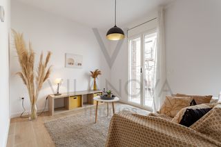 Etagenwohnung in Passeig de l'estació 5. Piso de dos dormitorios con parquing y trastero