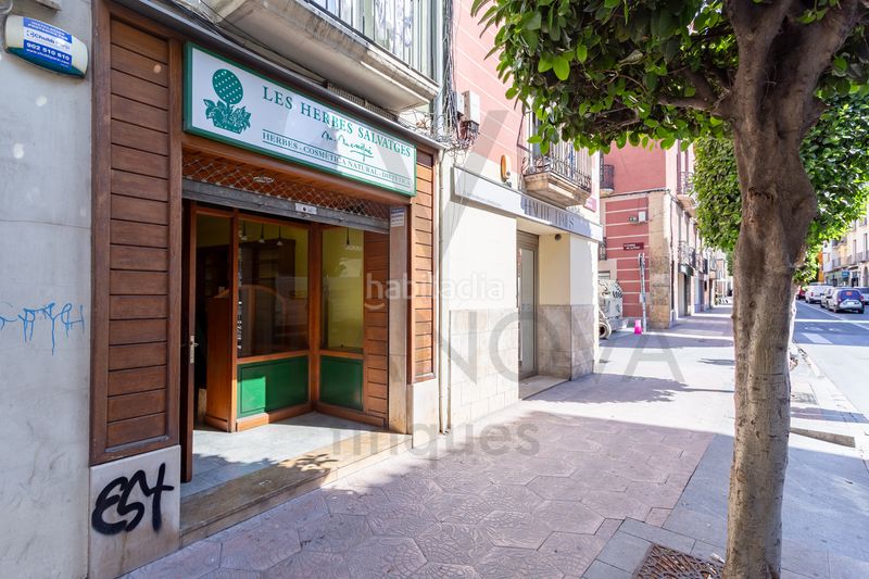Foto 108d0796-90f4-4800-8deb-3c8ed9a48540. Local comercial a Centre Reus