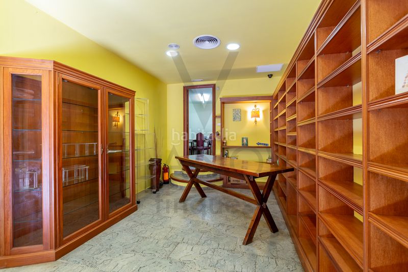 Foto ce1da506-214f-4845-9728-cafba28f4158. Local comercial a Centre Reus