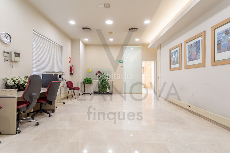 Foto 4b806e6b-ee03-4511-9ead-869cc63412f2. Local comercial amb calefacció a Mestral Reus