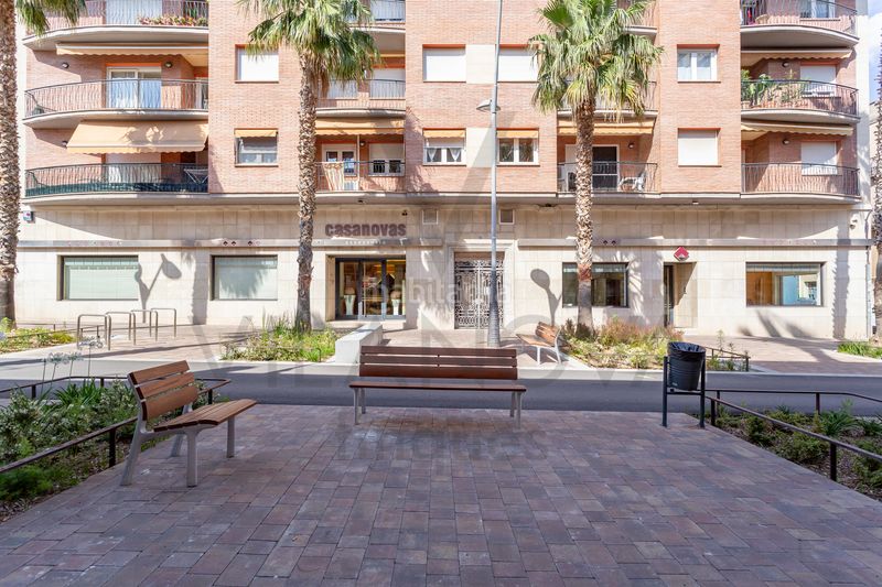 Foto 85babe4b-8fe2-4dc4-9cd0-ad4db8164f88. Local comercial amb calefacció a Mestral Reus