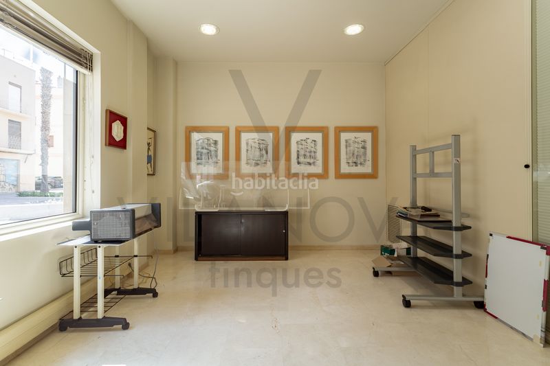 Foto f29fbfdd-2531-4600-9f86-aebad2bbd293. Local comercial amb calefacció a Mestral Reus