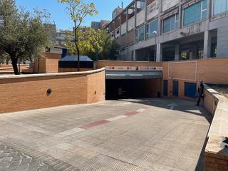 Aparcament cotxe a Calle virgen de la alegría 4