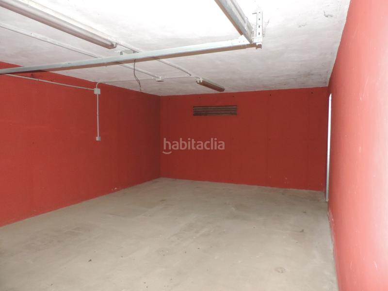 Foto c18f0d3e-6e55-47ba-a3dd-1101453b6a36. Chalet en Simancas