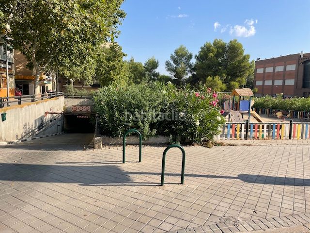 Foto ba4a457c-ff18-483d-9f43-9d45030fa89f. Posto auto in Los Berrocales Madrid