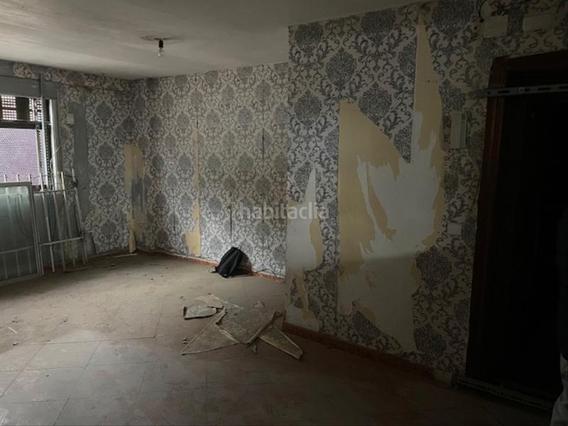 Foto 8eaa7657-565c-42c9-a9f7-802e0ae6c5de. Local comercial amb calefacció a San Cristóbal Madrid