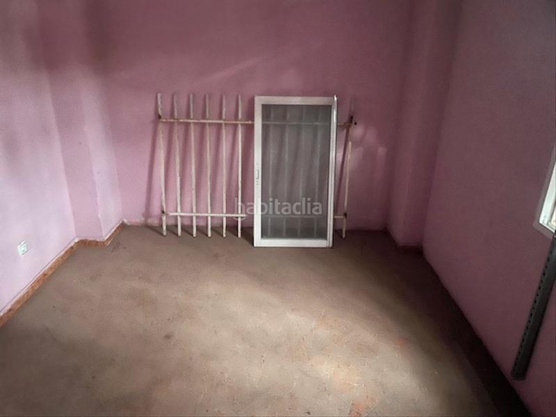 Foto caead00d-d052-4ffb-a3ad-c8e6c8d2ccc3. Locale commerciale con riscaldamento in San Cristóbal Madrid