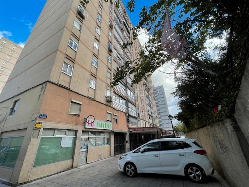 Foto f0aa35ea-6cea-4817-a157-2cd191593f27. Locale commerciale con riscaldamento in San Cristóbal Madrid